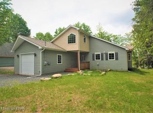 114 Trout Creek Dr, Pocono Lake, PA 18347