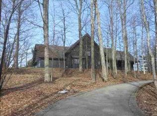 5074 7 Mile Pointe Ridge Dr, Harbor Springs, MI 49740