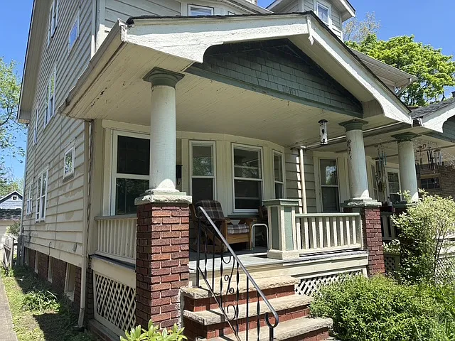 3287 Clarendon Rd #3287 — Photo 2