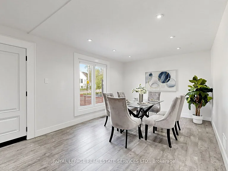 285 Bronte Rd — Photo 8