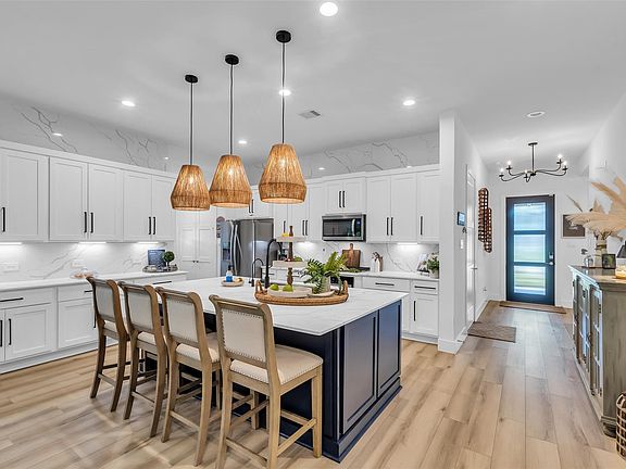 5th image of 307 Springfield Terrace Dr