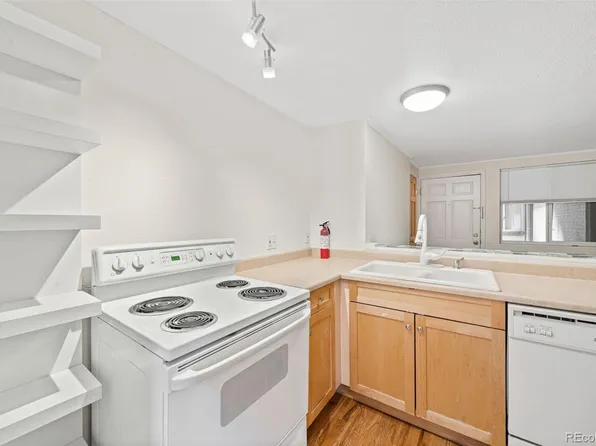 336 N Grant Street #302, Denver, CO 80203