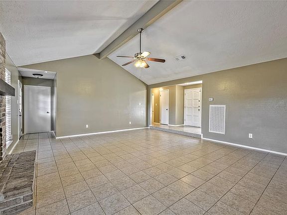 5th image of 1942 Myrna Ln