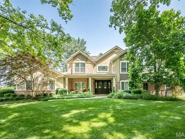 14899 Greenleaf Valley Dr, Chesterfield, MO 63017