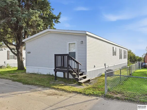 8550 Thompson Dr #68, Blair, NE 68008