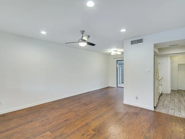 1440 W La Jolla Dr — Photo 6