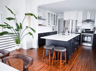 215 W Mitchell St, Petoskey, MI 49770