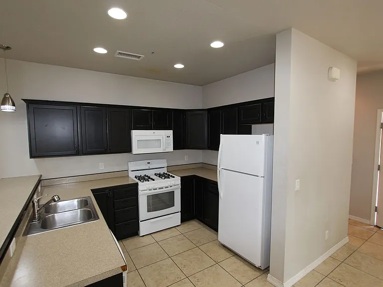 504 S O'Leary St — Photo 10