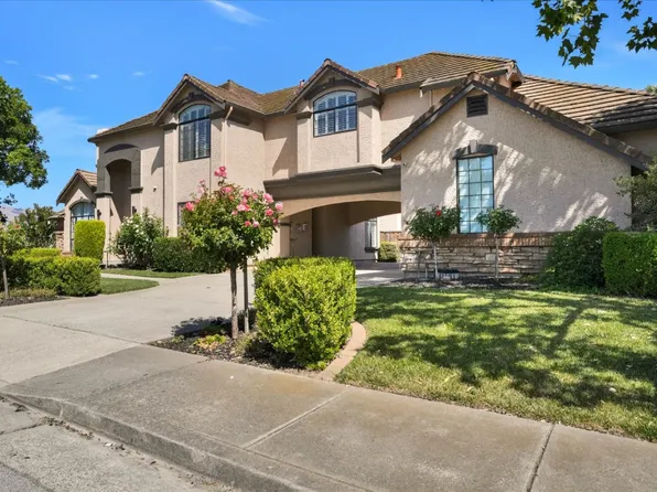 844 Black Walnut Way, Morgan Hill, CA 95037