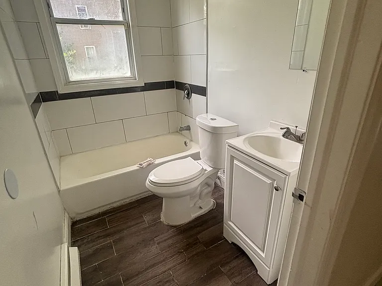 41 N 18th St #1 — Photo 6