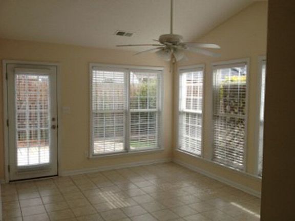 3rd image of 107 Champion Pine Ln