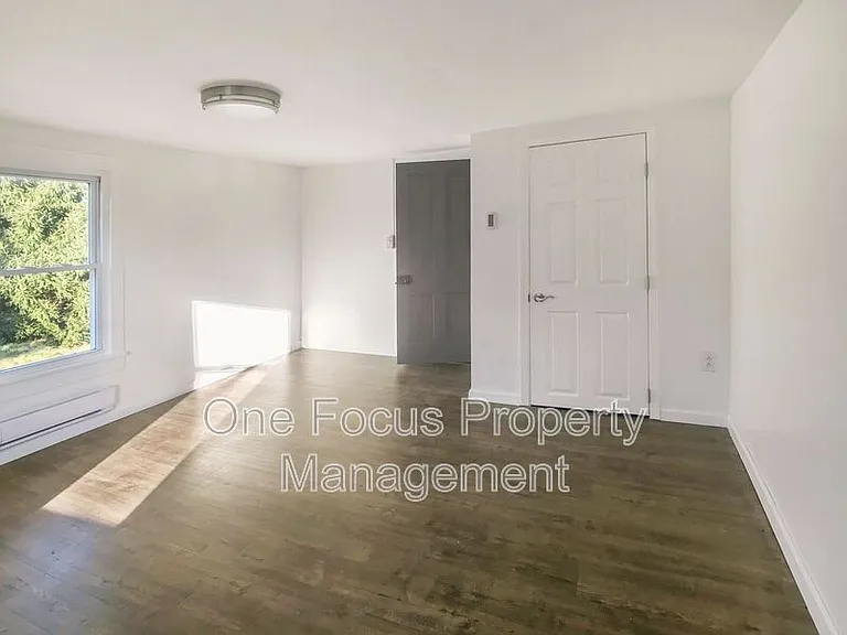 1724 Steam Valley Rd — Photo 17