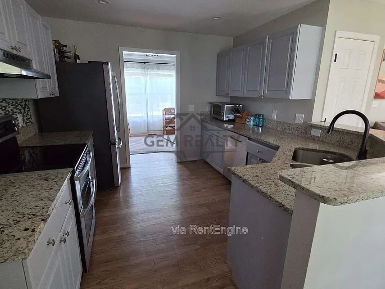 54 Dawson Dr — Photo 4