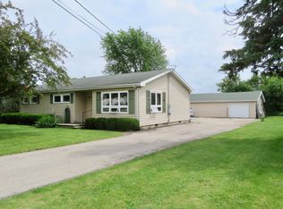 661 Kenosha St, Walworth, WI 53184