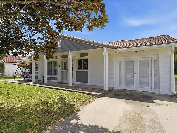 2nd image of 10725 WILLIAM TELL DRIVE