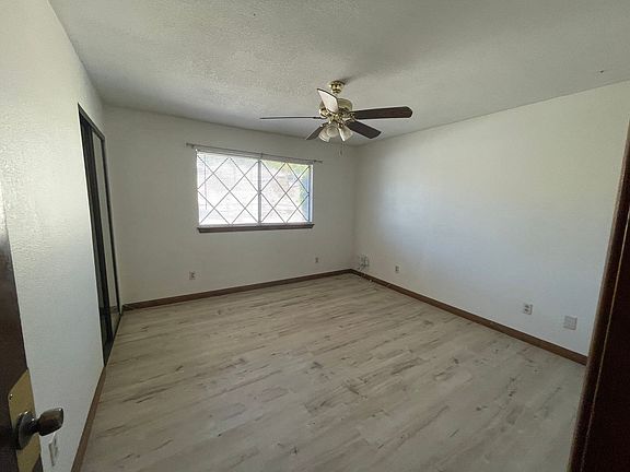 5th image of 17343 Buckthorn Ave