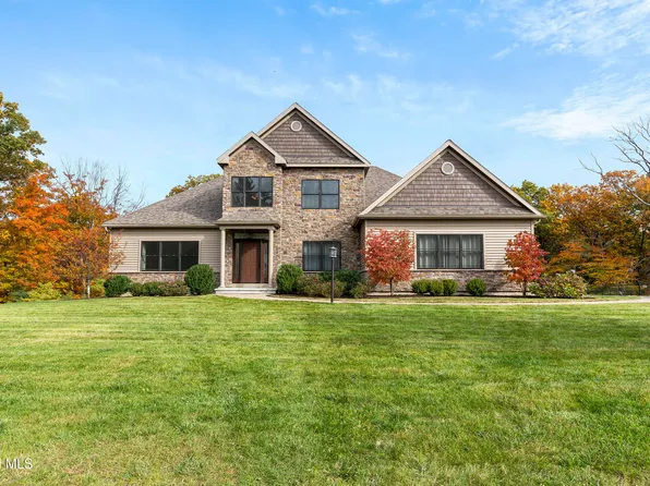 11 Gabby Court, Niskayuna, NY 12309