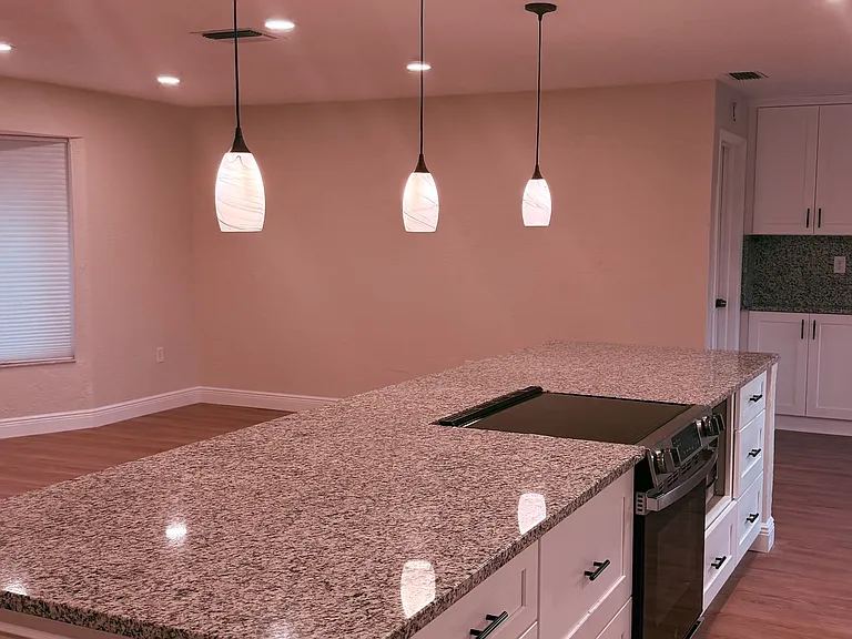 1507 Tredegar Dr — Photo 2