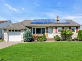 64 Luisser St, Clifton City, NJ 07012