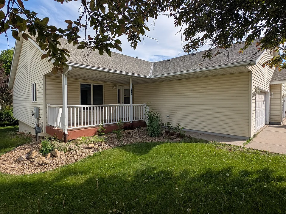 622 Pleasant Dr