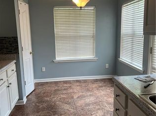 400 Gresham Dr, Stockbridge, GA 30281