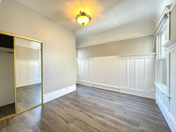 4th image of 436-440 S Van Ness Ave #440A