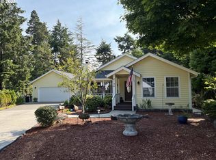 2196 13th St, Florence, OR 97439