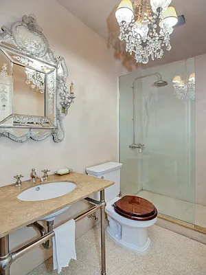 Sold by Sotheby's International Realty | media 7