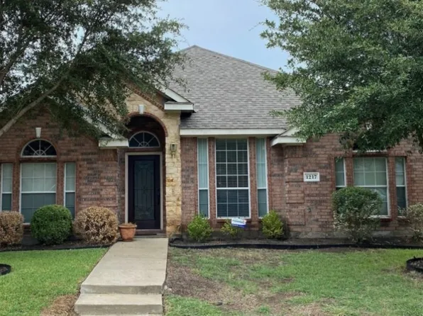 1217 Whitecreek Dr, Glenn Heights, TX 75154