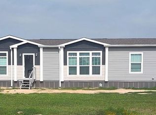 1093 Anna Ln, Sealy, TX 77474