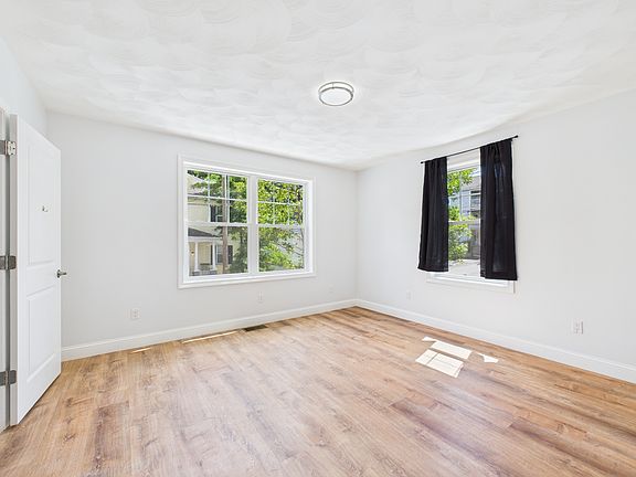 2nd image of 138 Camden Ave #1D