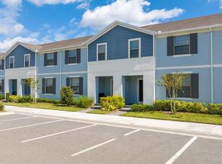 2411 Dubai St, Kissimmee, FL 34747