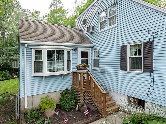 4th image of 34 Sherrick Ave