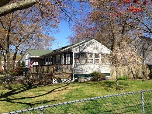 2nd image of 1055 Celia St