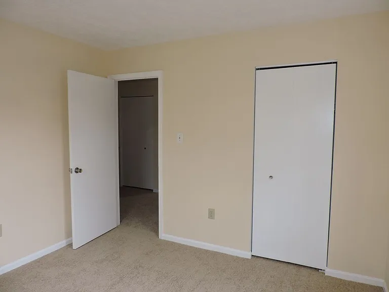 34 Meadowside Ct — Photo 12