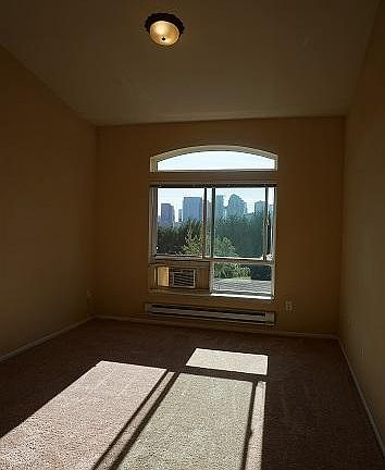 5th image of 12224 NE 8th St APT 311