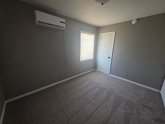 4th image of 3001 Curtis Dr Unit B