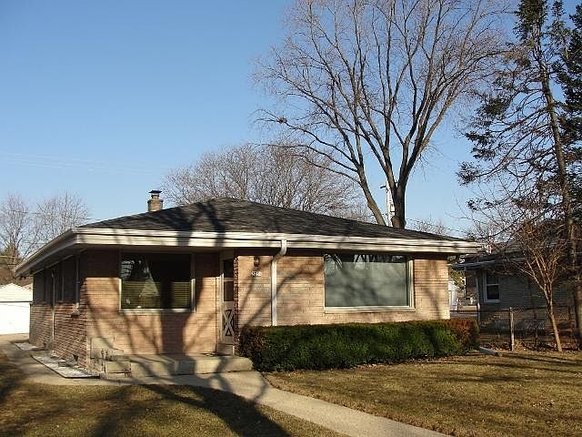 1st image of 2231 N 103rd St