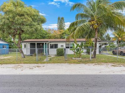 1755 NE 148th St, Miami, FL, 33181