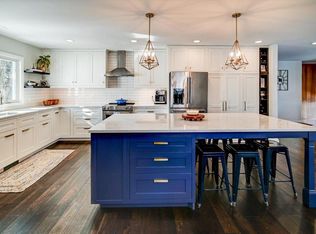 6639 Columbus Dr, Middleton, WI 53562