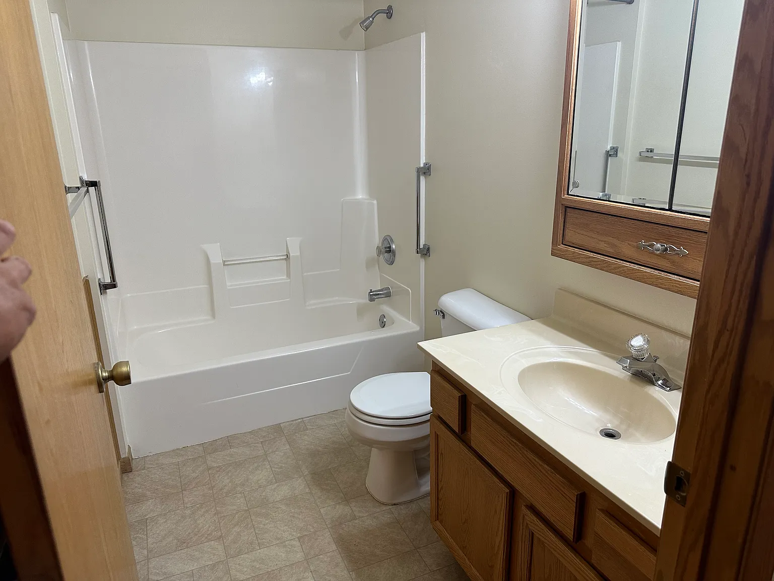 2 bed, $1,149 — Photo 2