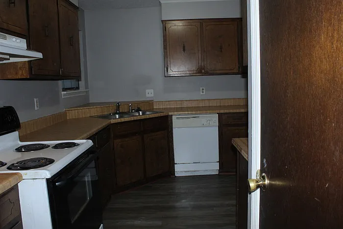 446 Pheasant Run Dr — Photo 24