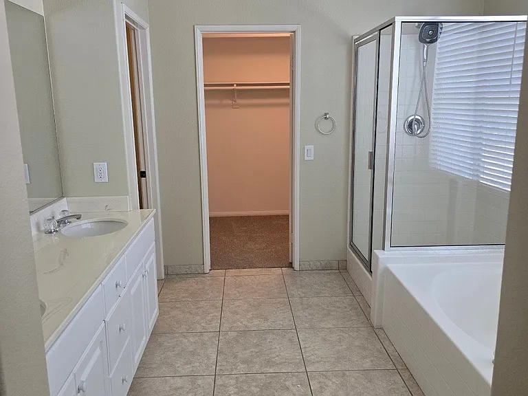 1919 Boulders Ln — Photo 13