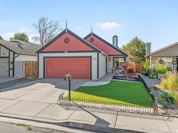 1215 Gilly Ln, Sparks, NV 89434