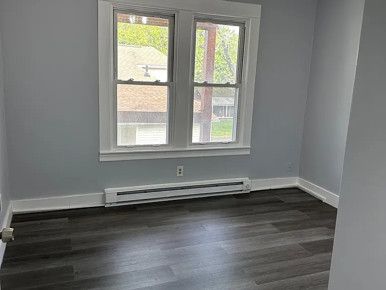 32 Call St #2 — Photo 4