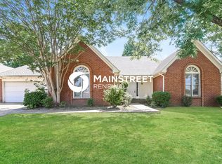 810 N Walnut Bend Rd, Cordova, TN 38018