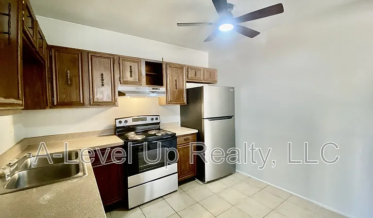 1838 S Rosemont Ave — Photo 6