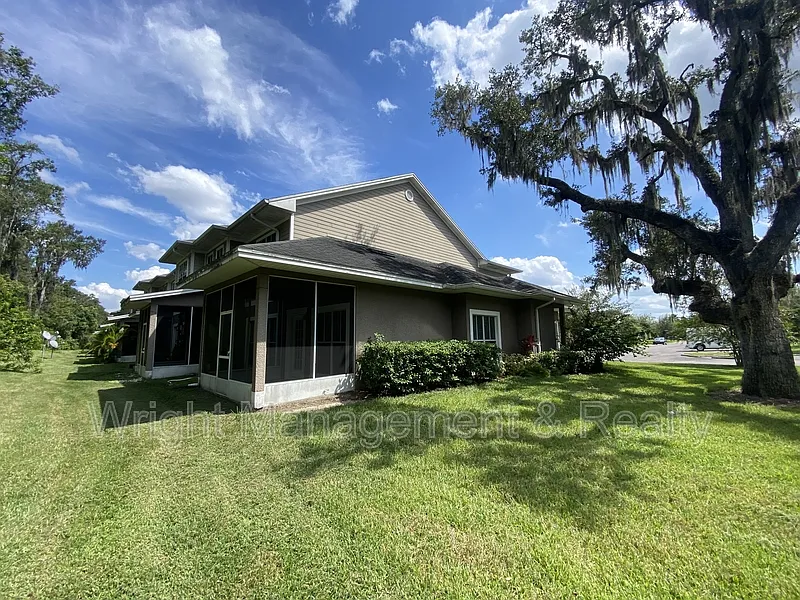 3 bed, 2.5 bath, 1855 sqft, $2,250 — Photo 3