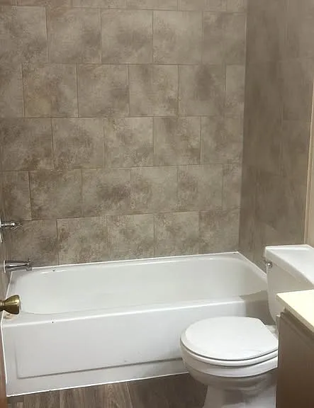 306 Waters Edge Dr — Photo 3