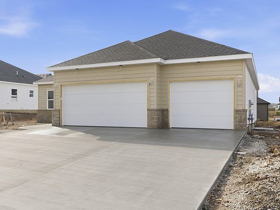 2nd image of 136 E Kelce Lane